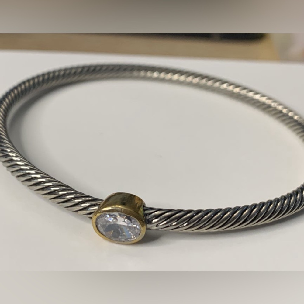 2T clear bracelet